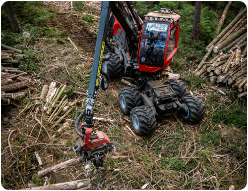 Komatsu Forwarder im Waldeinsatz