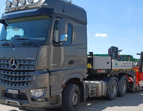 Mercedes Arocs Sattelzug DIEHL FORST